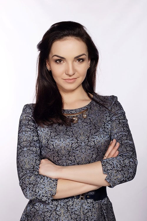 Учитель пения Елена